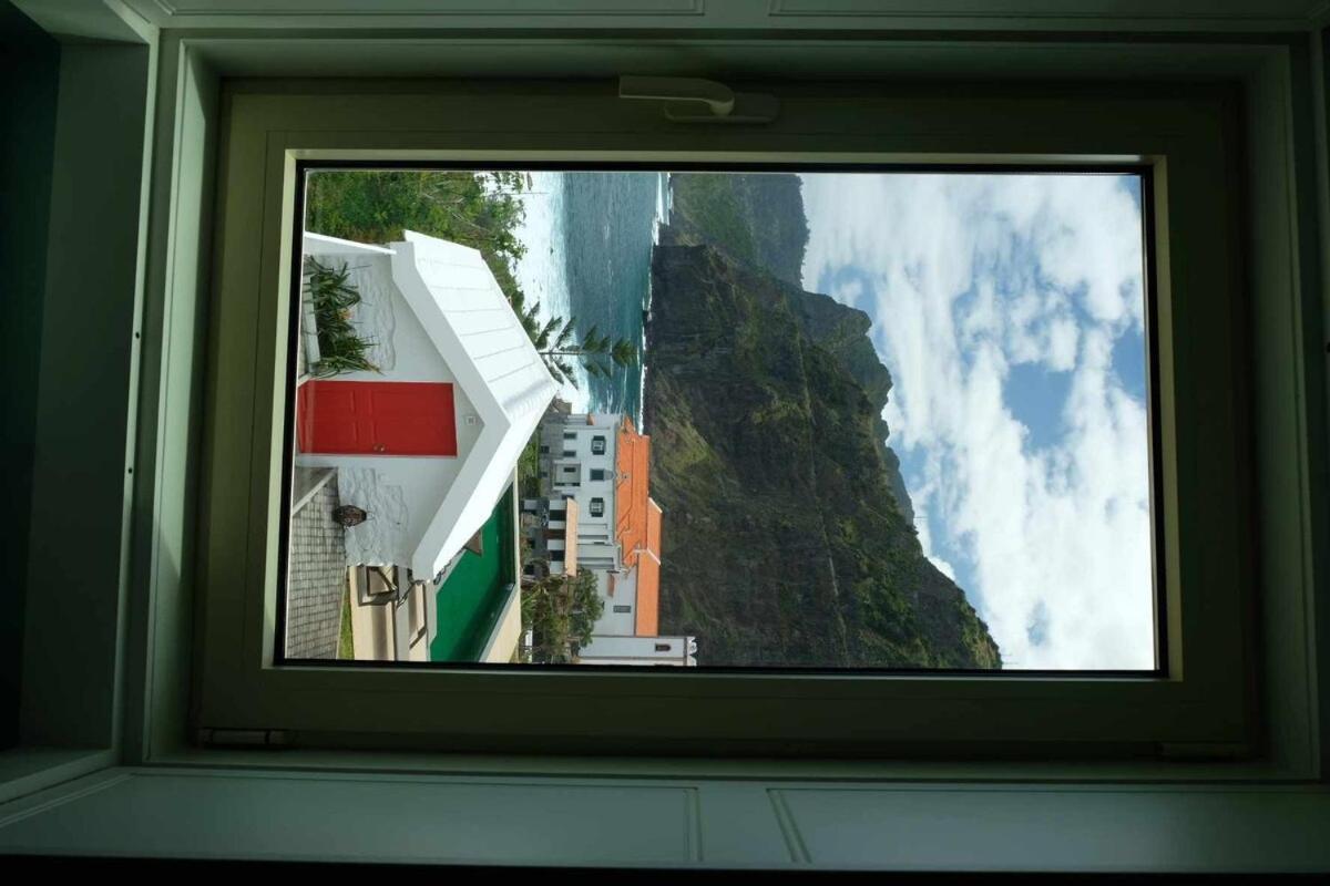 Casa Del Mar- Wonderfull Sea Views & Swimming Pool Villa Ponta Delgada  Luaran gambar
